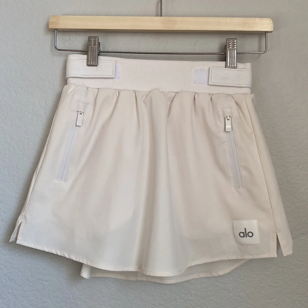 Alo Elevation High Waist Mini Skirt in Ivory White XXS